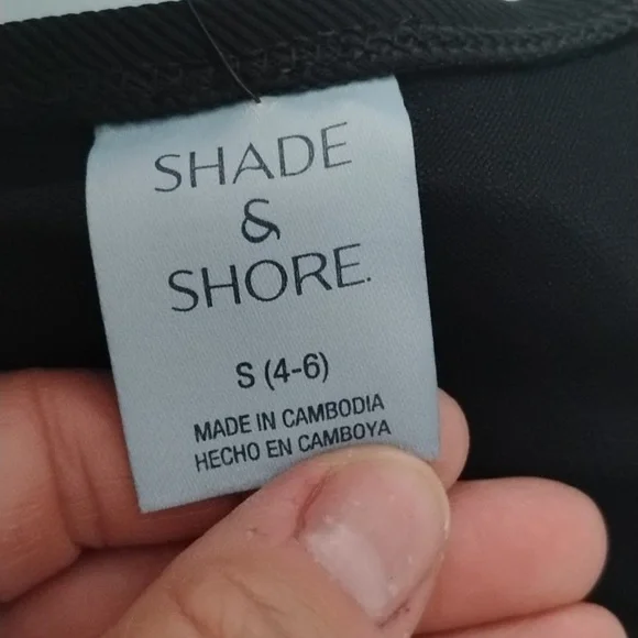 Shade & Shore Elegant Black Swimsuit 5/$20 - Picture 6 of 6